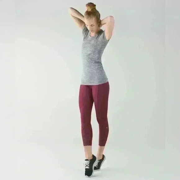 Lululemon Tight Stuff Tight~Wine Berry / Bon Bon ~ size 8 - Picture 1 of 15